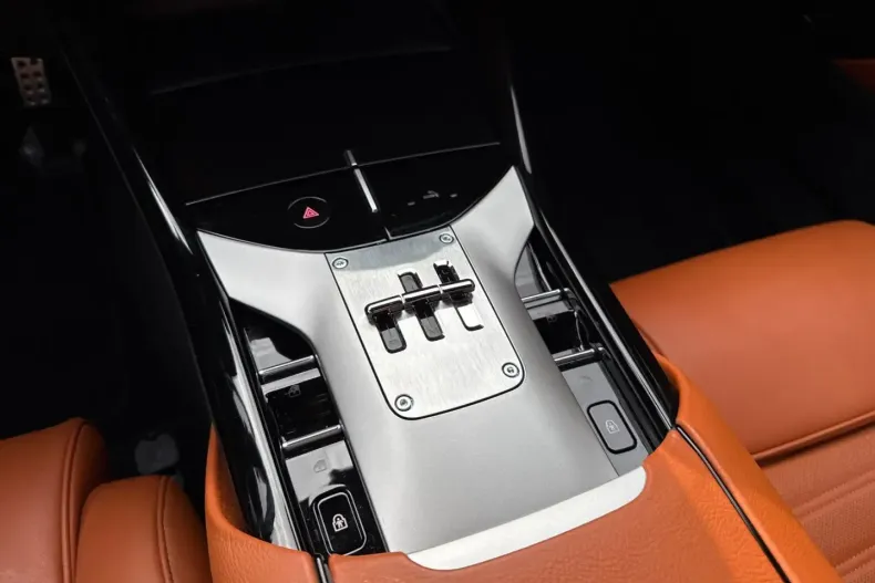 Ferrari Purosangue din 2024 cu 9.200 km - oferta FER143239 - foto 17