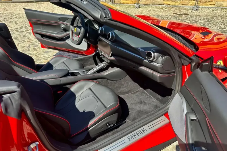 Ferrari Portofino din 2023 cu 6.100 km - oferta FER143241 - foto 9