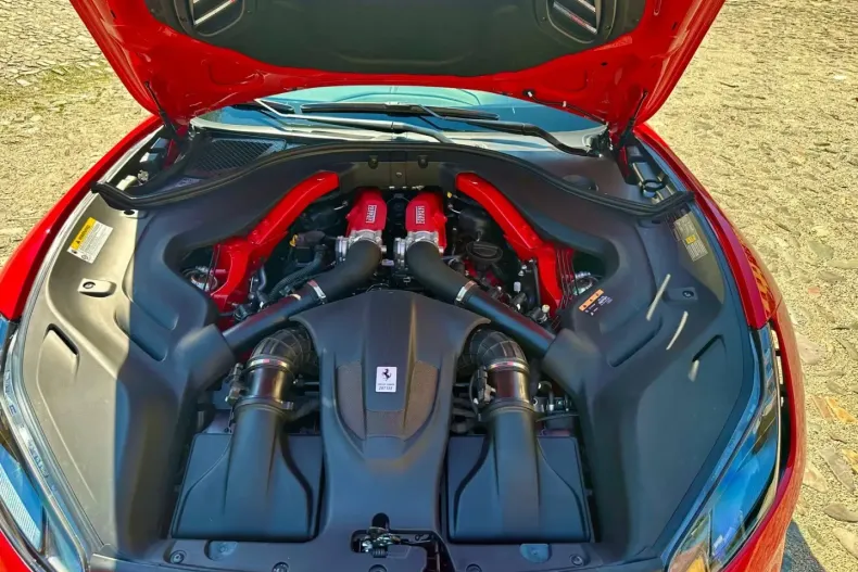 Ferrari Portofino din 2023 cu 6.100 km - oferta FER143241 - foto 13