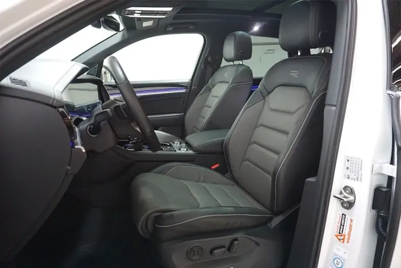 Volkswagen Touareg din 2022 cu 39.661 km - oferta VOL143246 - foto 13