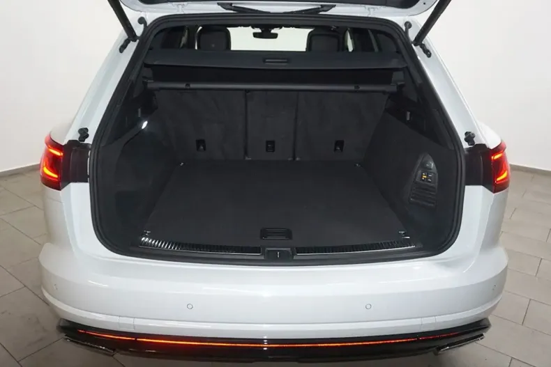 Volkswagen Touareg din 2022 cu 39.661 km - oferta VOL143246 - foto 18