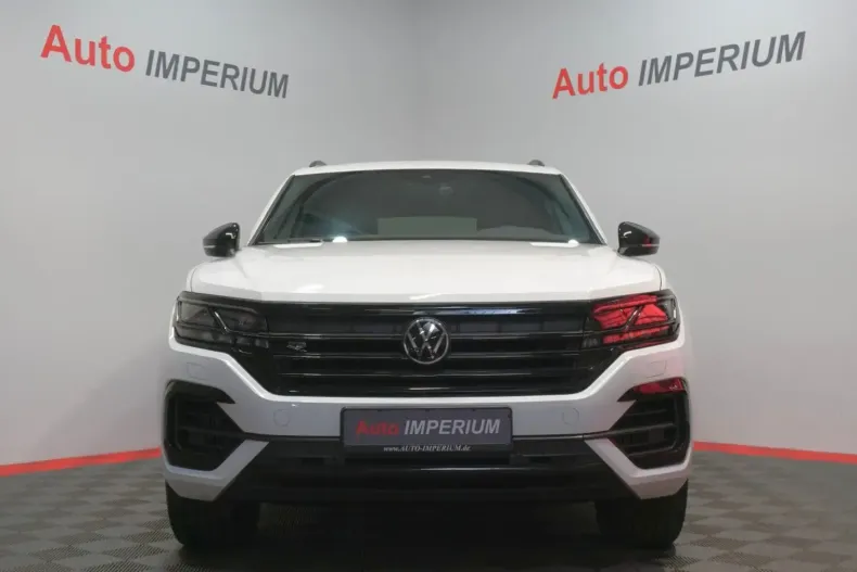 Volkswagen Touareg din 2022 cu 33.652 km - oferta VOL143249 - foto 2