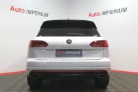 Volkswagen Touareg din 2022 cu 33.652 km - oferta VOL143249 - foto 5