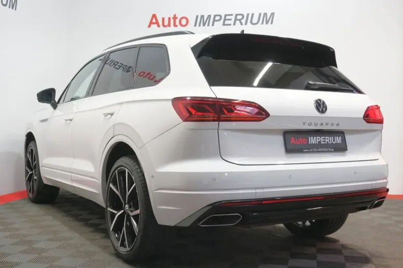 Volkswagen Touareg din 2022 cu 33.652 km - oferta VOL143249 - foto 6