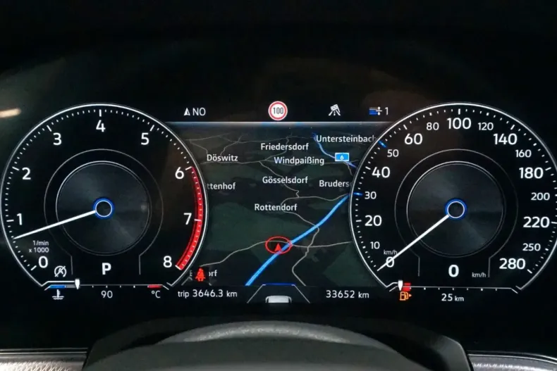 Volkswagen Touareg din 2022 cu 33.652 km - oferta VOL143249 - foto 15