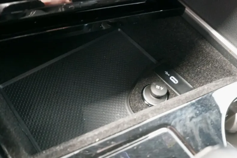 Volkswagen Touareg din 2022 cu 33.652 km - oferta VOL143249 - foto 18