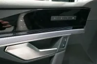 Volkswagen Touareg din 2022 cu 33.652 km - oferta VOL143249 - foto 23