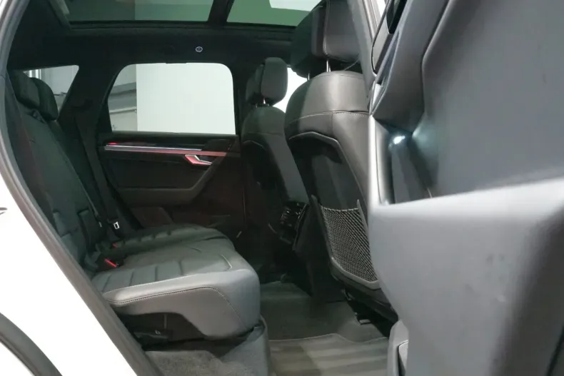 Volkswagen Touareg din 2022 cu 33.652 km - oferta VOL143249 - foto 35