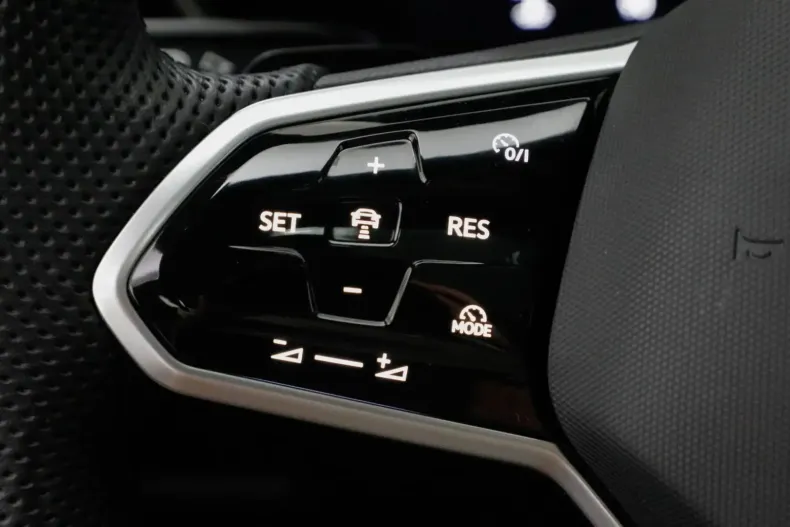 Volkswagen Touareg 3.0 TDI 4M DSG R-Line din 2025 cu 17.941 km - oferta VOL143252 - foto 18