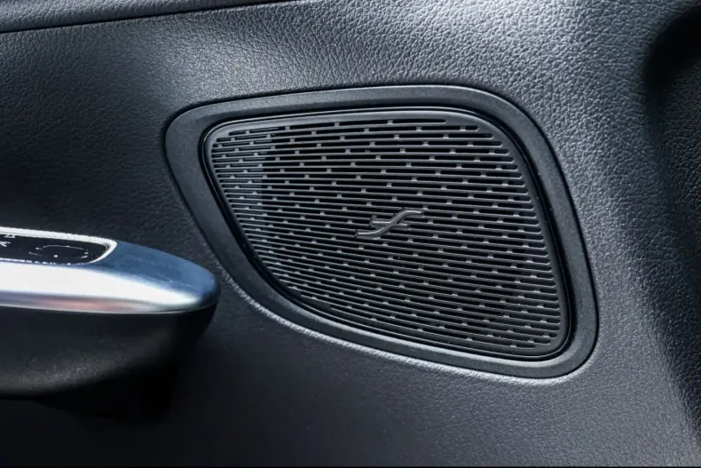 Mercedes-Benz GLC 300 din 2024 cu 52.200 km - oferta MER143256 - foto 28