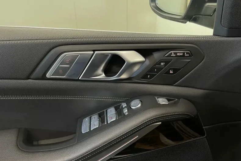 BMW X7 din 2021 cu 99.297 km - oferta BMW143264 - foto 35