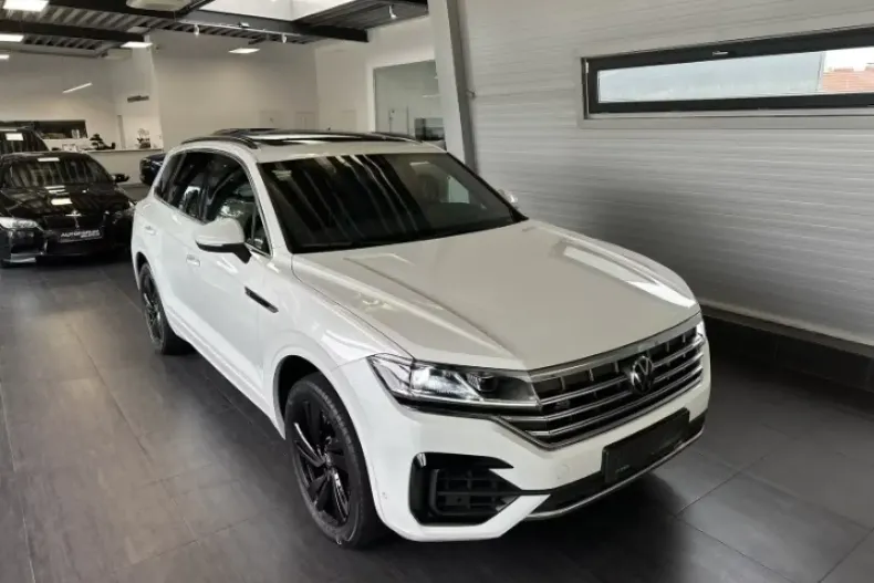 Volkswagen Touareg din 2022 cu 68.197 km - oferta VOL143268 - foto 2