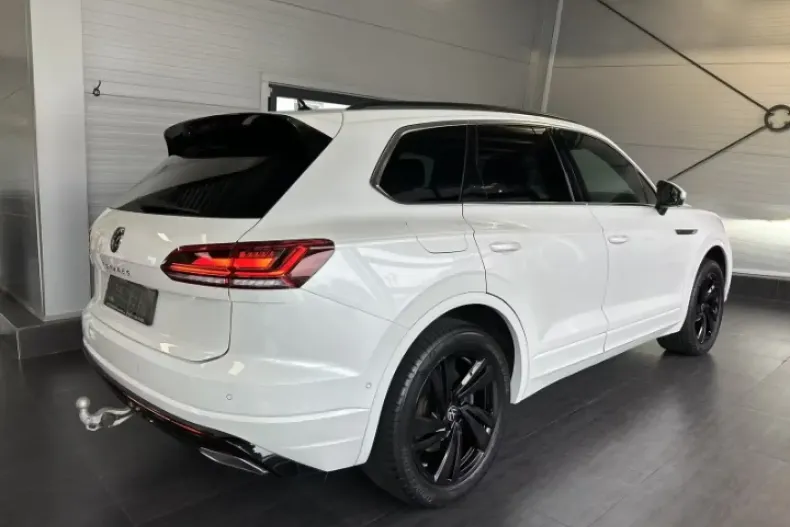 Volkswagen Touareg din 2022 cu 68.197 km - oferta VOL143268 - foto 4