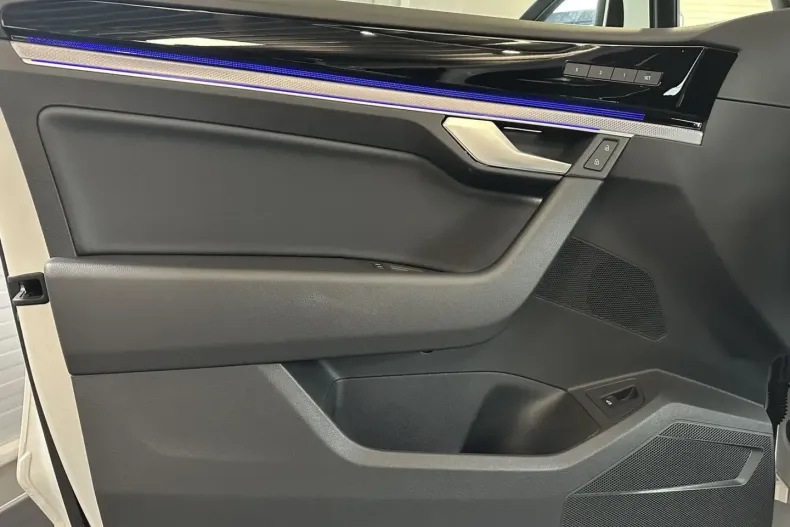 Volkswagen Touareg din 2022 cu 68.197 km - oferta VOL143268 - foto 15