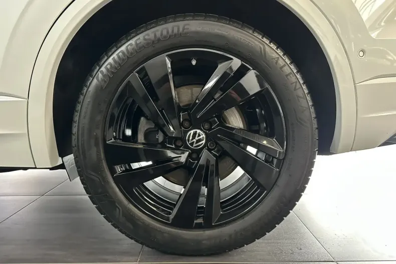 Volkswagen Touareg din 2022 cu 68.197 km - oferta VOL143268 - foto 24