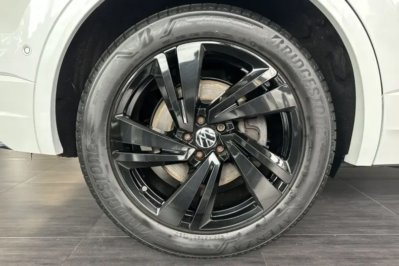 Volkswagen Touareg din 2022 cu 68.197 km - oferta VOL143268 - foto 26