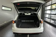 Volkswagen Touareg din 2022 cu 68.197 km - oferta VOL143268 - foto 27