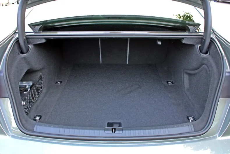 Audi A6 din 2023 cu 2.490 km - oferta AUD143285 - foto 28