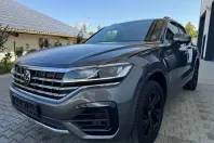 Volkswagen Touareg din 2022 cu 62.112 km - oferta VOL143287 - foto 1