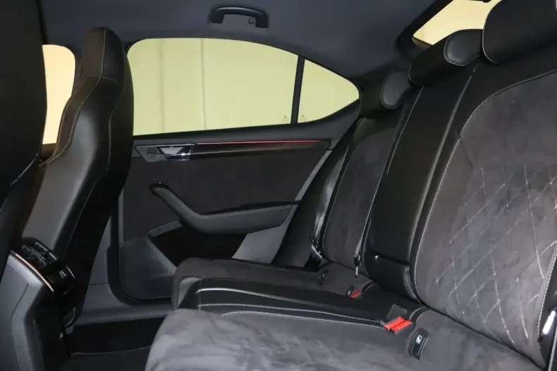 Skoda Superb din 2020 cu 84.100 km - oferta SKO143294 - foto 13