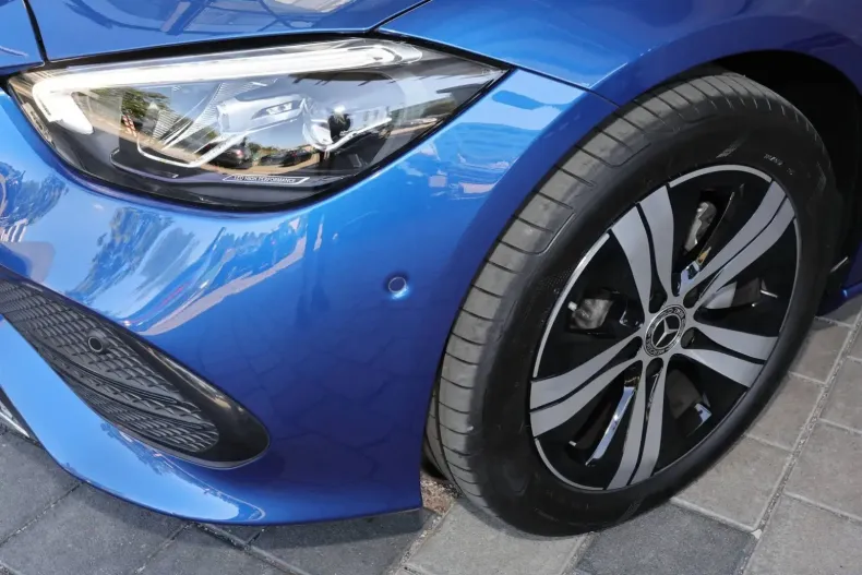 Mercedes-Benz C 180 C 180 din 2024 cu 6.700 km - oferta MER143295 - foto 3