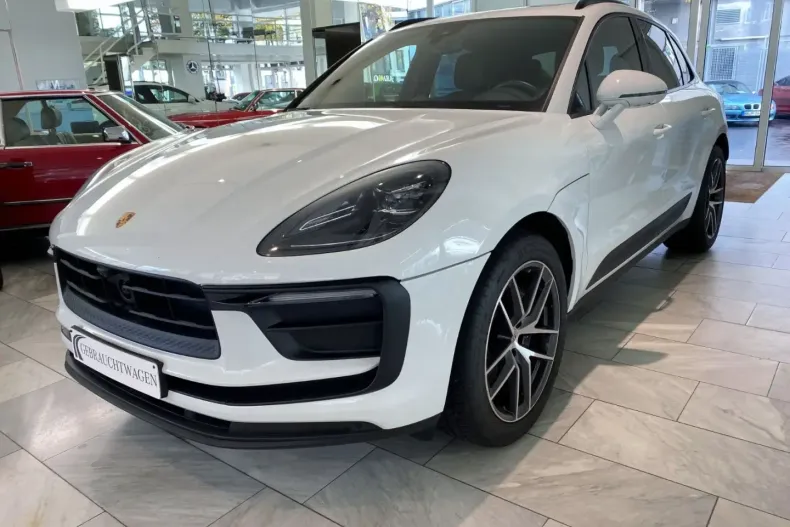 Porsche Macan din 2023 cu 12.300 km - oferta POR143305 - foto 1