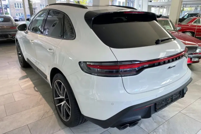 Porsche Macan din 2023 cu 12.300 km - oferta POR143305 - foto 2