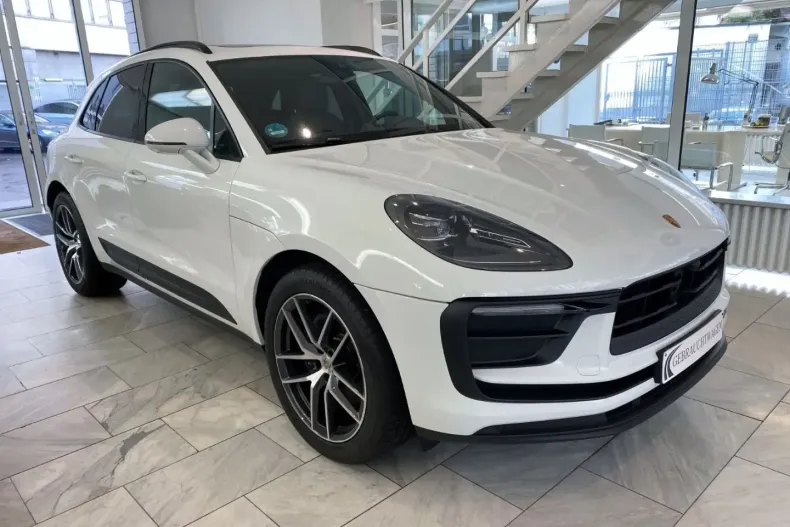 Porsche Macan din 2023 cu 12.300 km - oferta POR143305 - foto 4