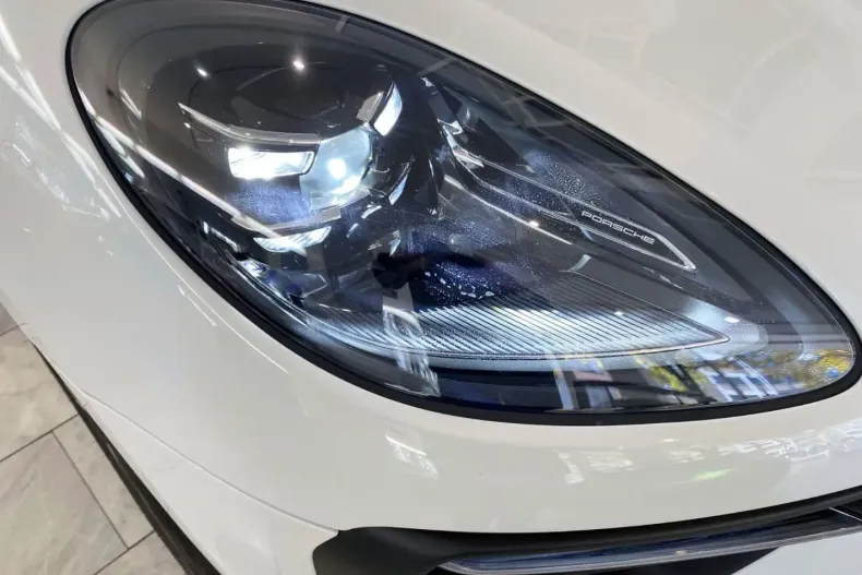 Porsche Macan din 2023 cu 12.300 km - oferta POR143305 - foto 5