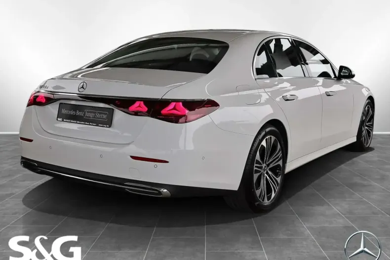 Mercedes-Benz E 220 din 2024 cu 13.330 km - oferta MER143316 - foto 2