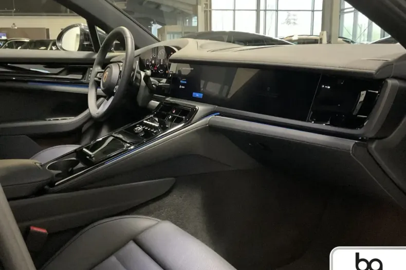 Porsche Panamera din 2024 cu 4.700 km - oferta POR143323 - foto 6