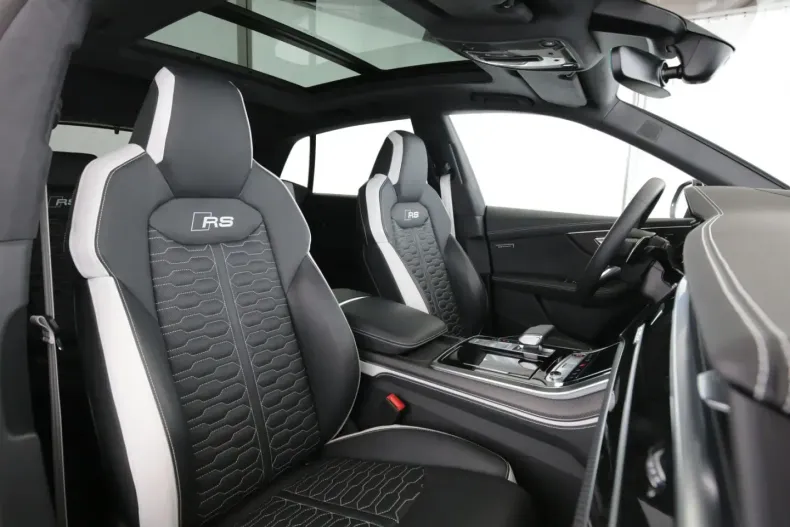 Audi RSQ8 din 2024 cu 16.000 km - oferta AUD143325 - foto 16