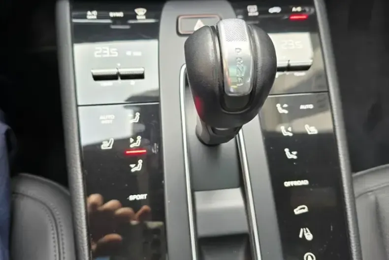 Porsche Macan din 2022 cu 55.200 km - oferta POR143335 - foto 16