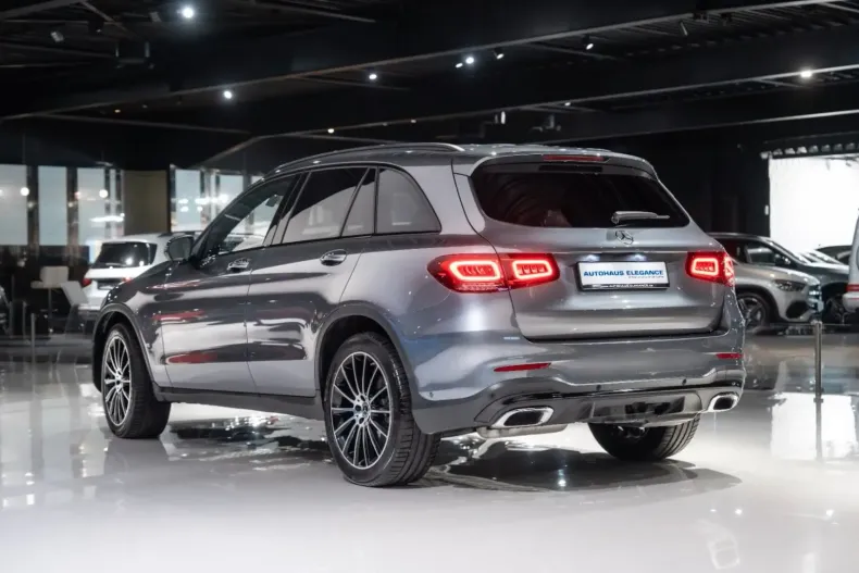 Mercedes-Benz GLC 400 din 2022 cu 75.404 km - oferta MER143344 - foto 3