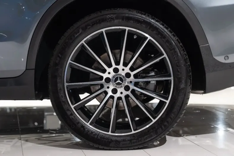 Mercedes-Benz GLC 400 din 2022 cu 75.404 km - oferta MER143344 - foto 14