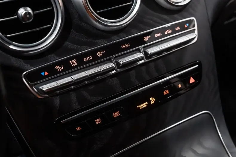 Mercedes-Benz GLC 400 din 2022 cu 75.404 km - oferta MER143344 - foto 22