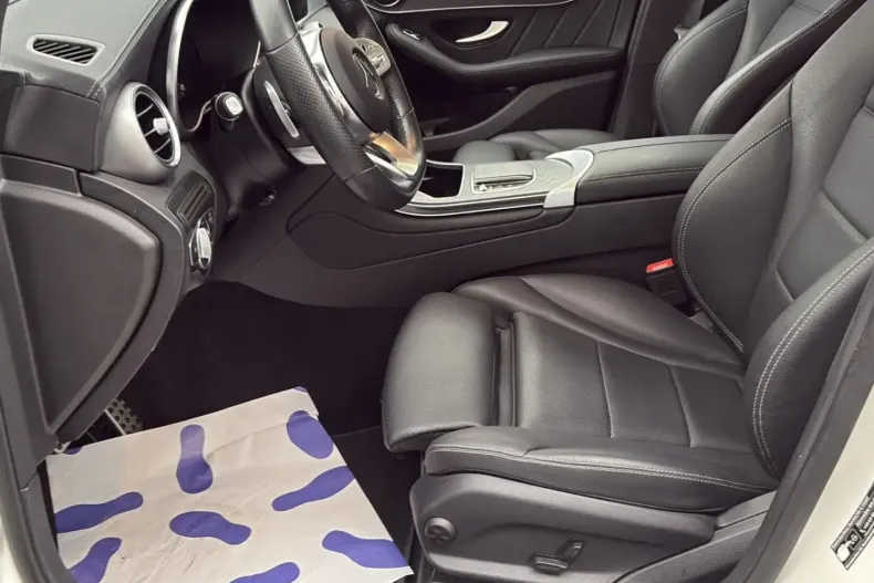 Mercedes-Benz GLC 300 AMG Coupe din 2022 cu 32.627 km - oferta MER143358 - foto 12