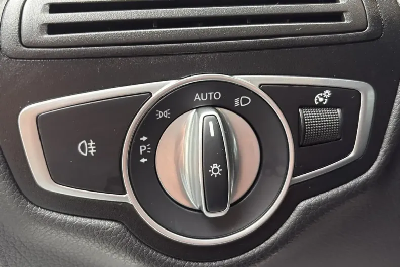 Mercedes-Benz GLC 300 AMG Coupe din 2022 cu 32.627 km - oferta MER143358 - foto 26