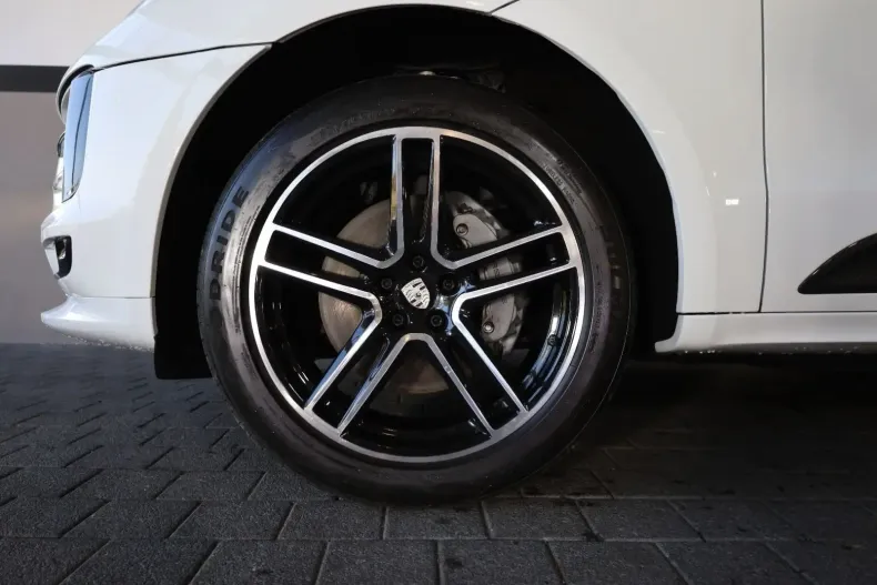 Porsche Macan din 2021 cu 76.321 km - oferta POR143371 - foto 4