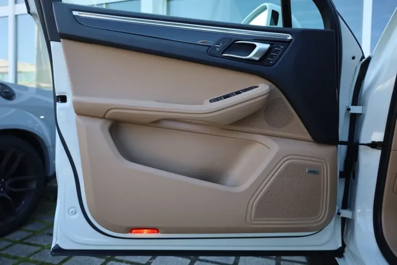 Porsche Macan din 2021 cu 76.321 km - oferta POR143371 - foto 10