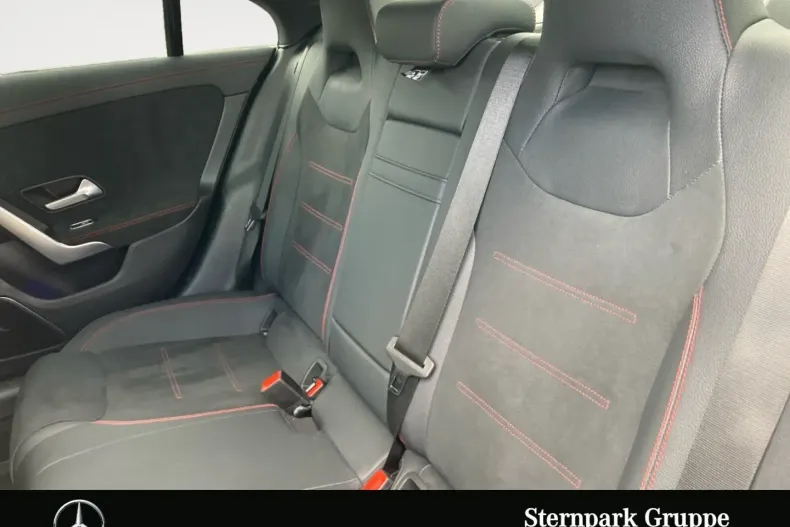 Mercedes-Benz CLA 250 din 2024 cu 18.130 km - oferta MER143373 - foto 13