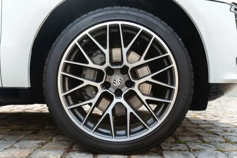 Porsche Macan din 2021 cu 45.337 km - oferta POR143382 - foto 23