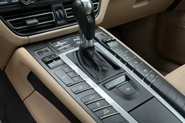 Porsche Macan din 2020 cu 64.331 km - oferta POR143388 - foto 22