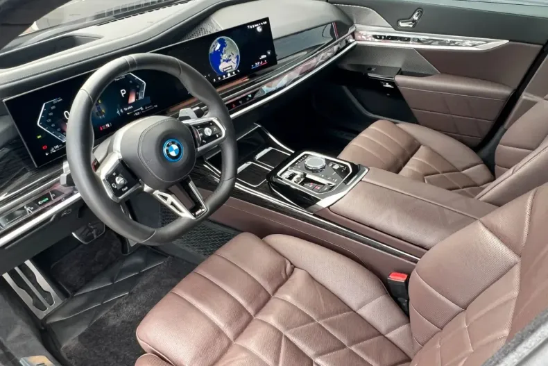 BMW 750 din 2023 cu 24.952 km - oferta BMW143390 - foto 4