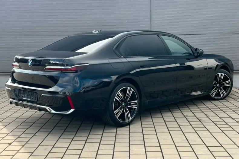 BMW 750 din 2023 cu 24.952 km - oferta BMW143390 - foto 13