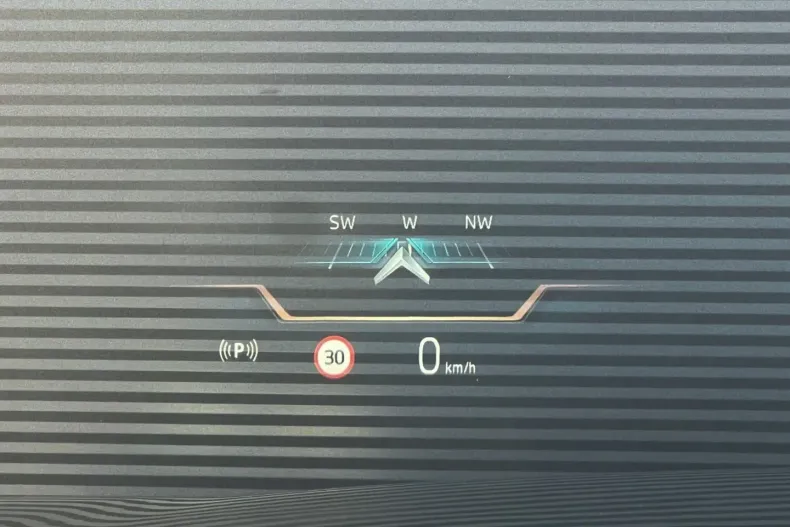 BMW 750 din 2023 cu 24.952 km - oferta BMW143390 - foto 17