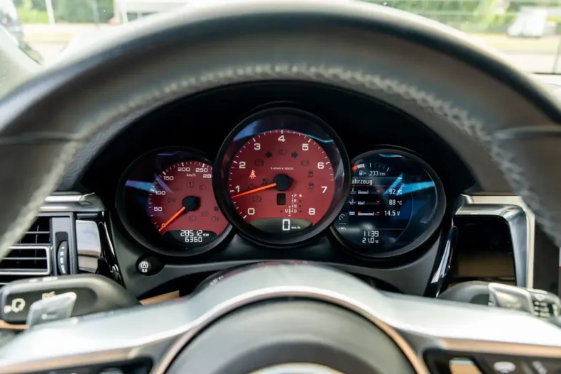 Porsche Macan din 2020 cu 28.500 km - oferta POR143393 - foto 20