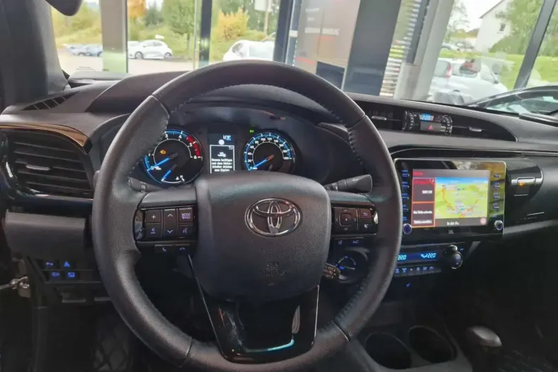 Toyota Hilux din 2024 cu 10.400 km - oferta TOY143402 - foto 9
