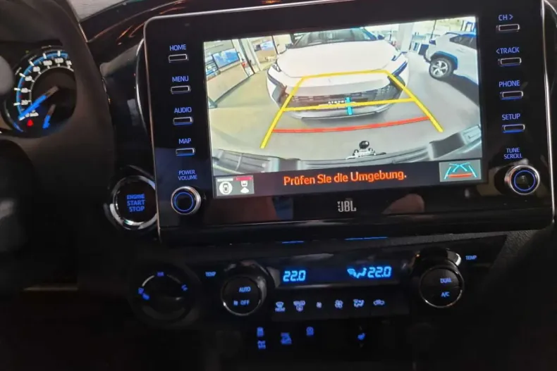 Toyota Hilux din 2024 cu 10.400 km - oferta TOY143402 - foto 13