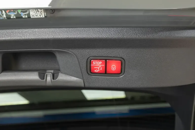 Mercedes-Benz GLE 63 AMG din 2024 cu 10.530 km - oferta MER143411 - foto 10